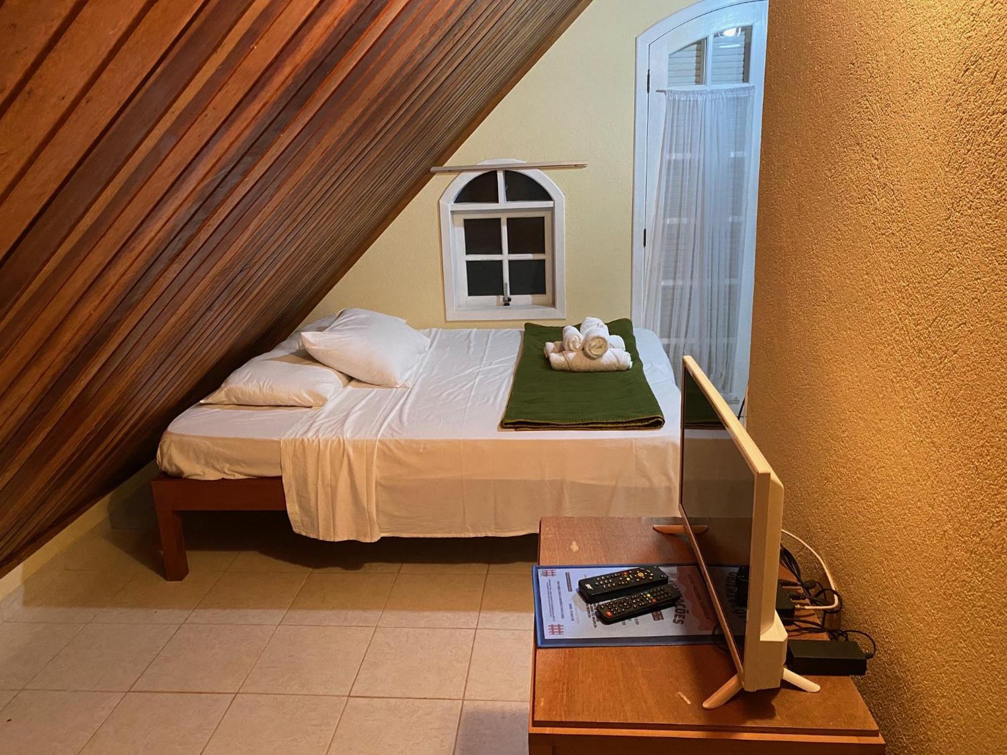 Hotel Fazenda Bonanza Энженьейру-Паулу-ди-Фронтин Экстерьер фото